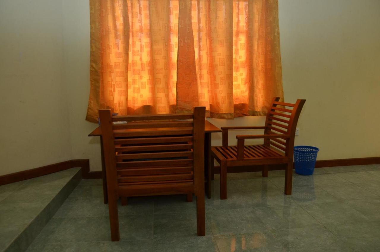 Hotel Mandakini باتارامولا المظهر الخارجي الصورة