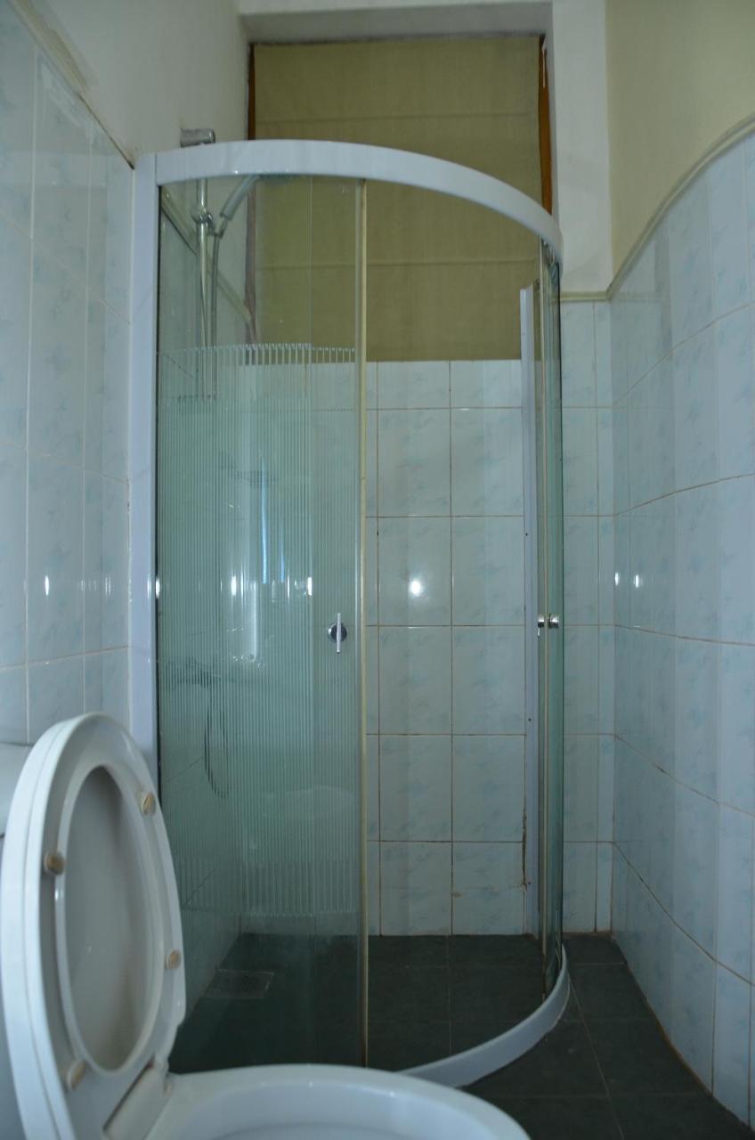 Hotel Mandakini باتارامولا المظهر الخارجي الصورة