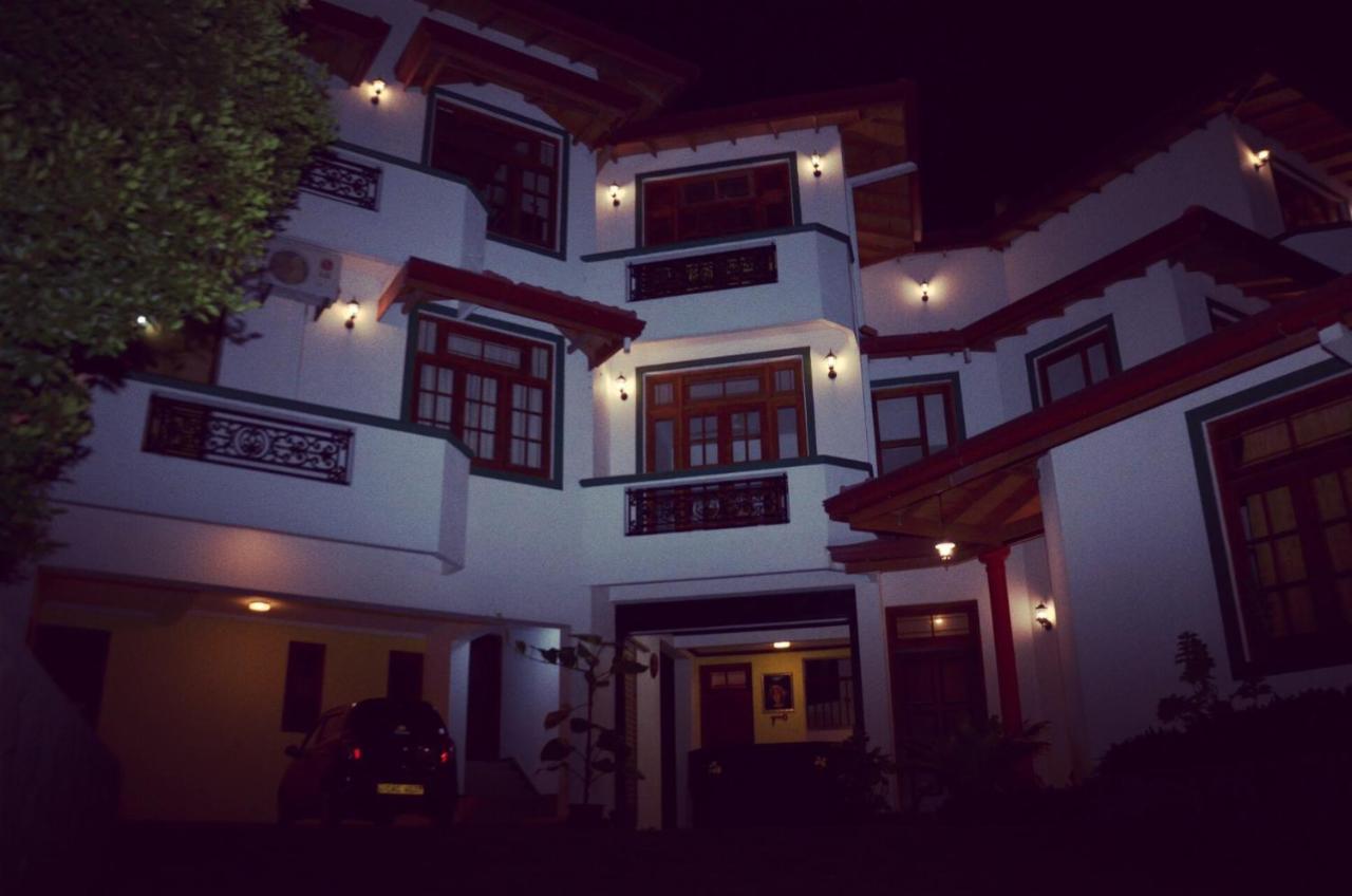 Hotel Mandakini باتارامولا المظهر الخارجي الصورة