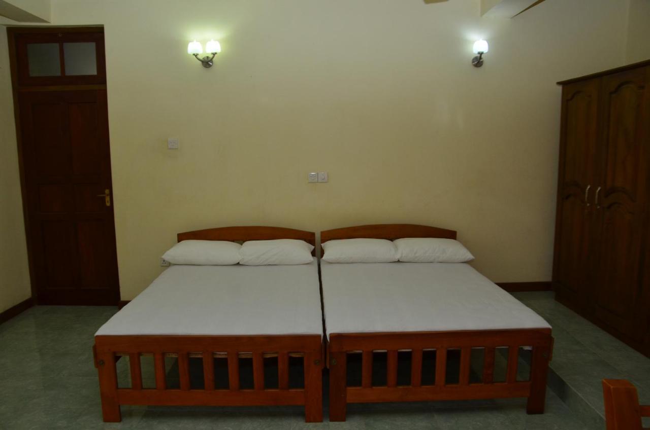 Hotel Mandakini باتارامولا المظهر الخارجي الصورة