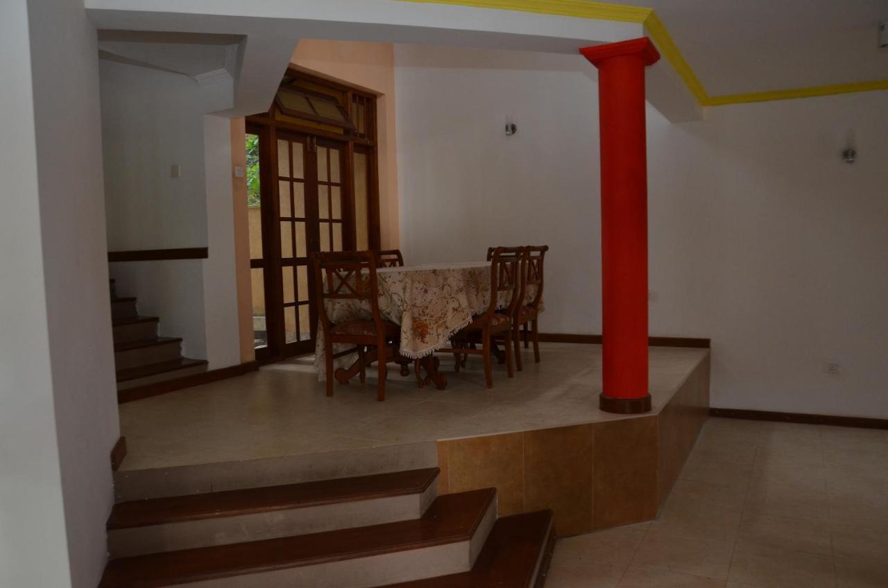 Hotel Mandakini باتارامولا المظهر الخارجي الصورة